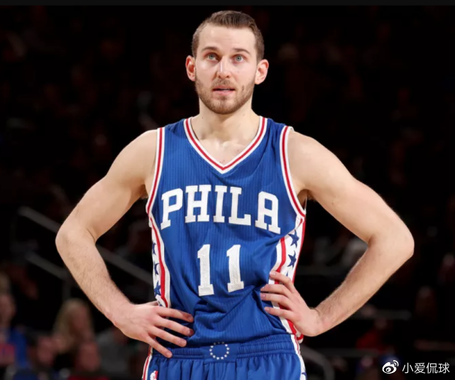 科维托娃和阿扎伦卡谁厉害